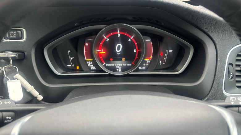 Volvo V40 D2 [120] Cross Country Pro 5dr Geartronic Diesel Hatchback